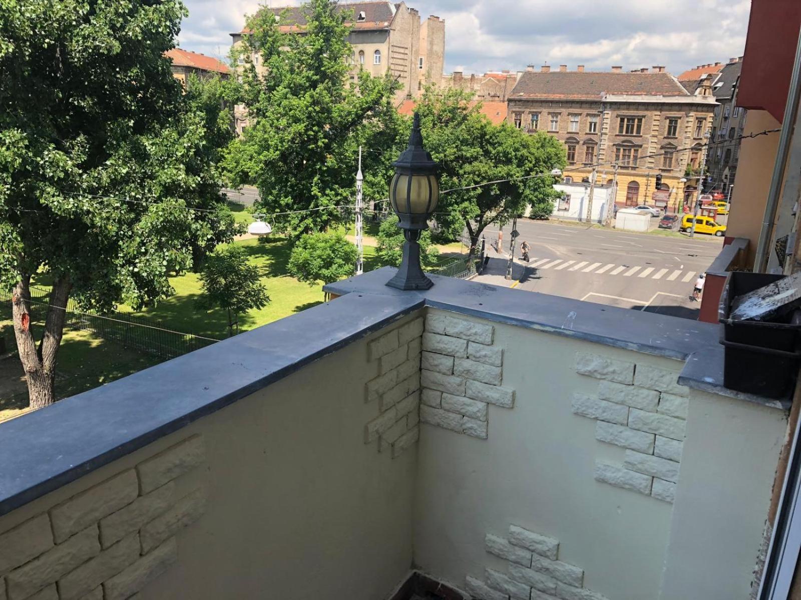 Kalvaria With Balcony, Free Parking And Ac Будапеща Екстериор снимка